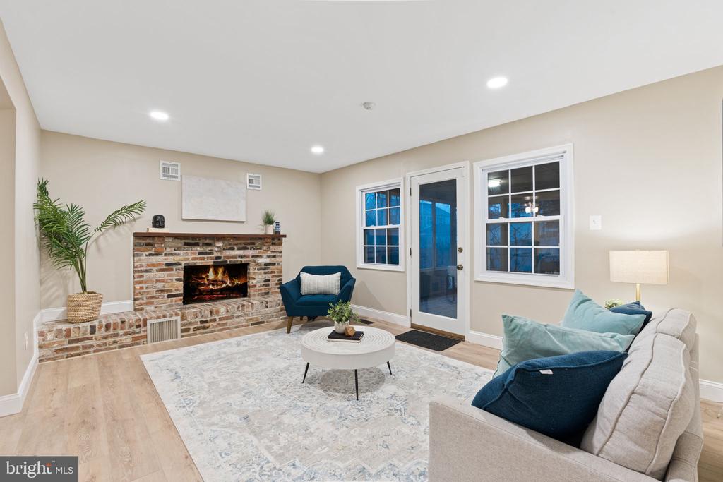 1421 Perrell Ln