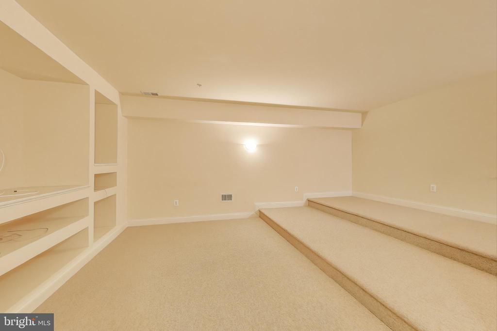 13309 Big Cedar Ln