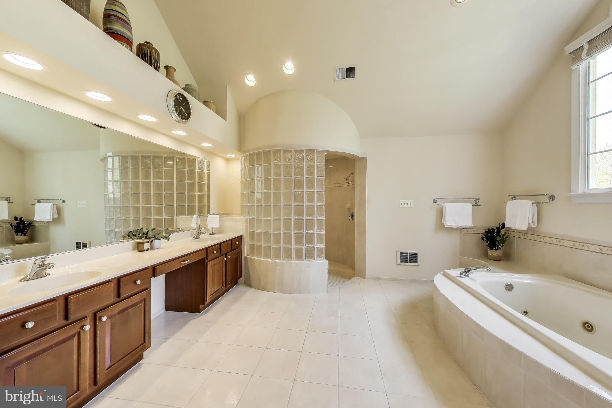 13309 Big Cedar Ln