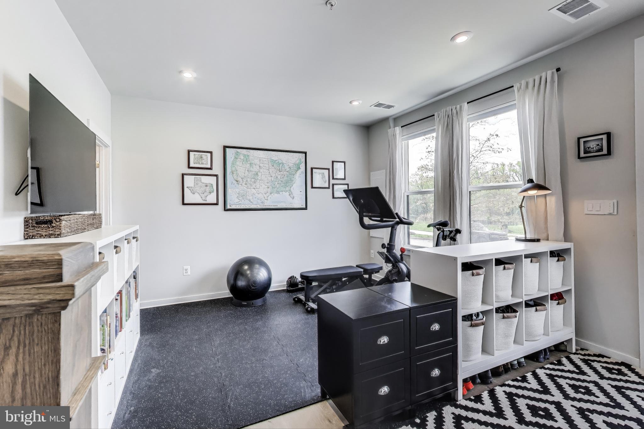 2509 RIVER TERRACE RD