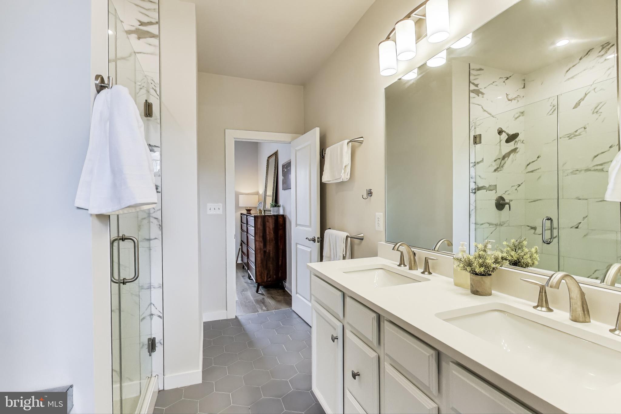 2509 RIVER TERRACE RD