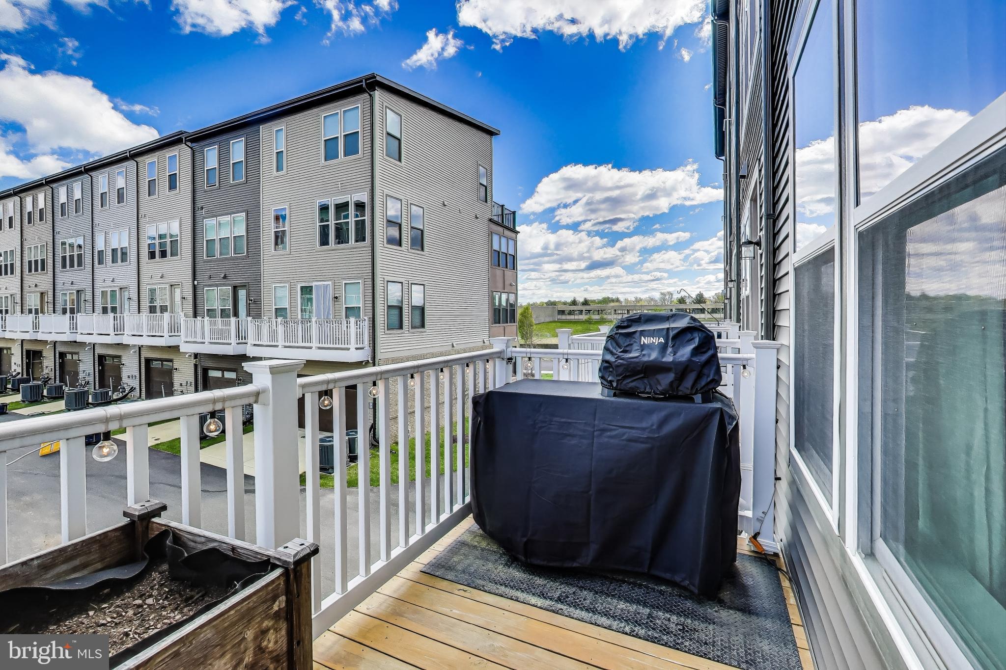 2509 RIVER TERRACE RD