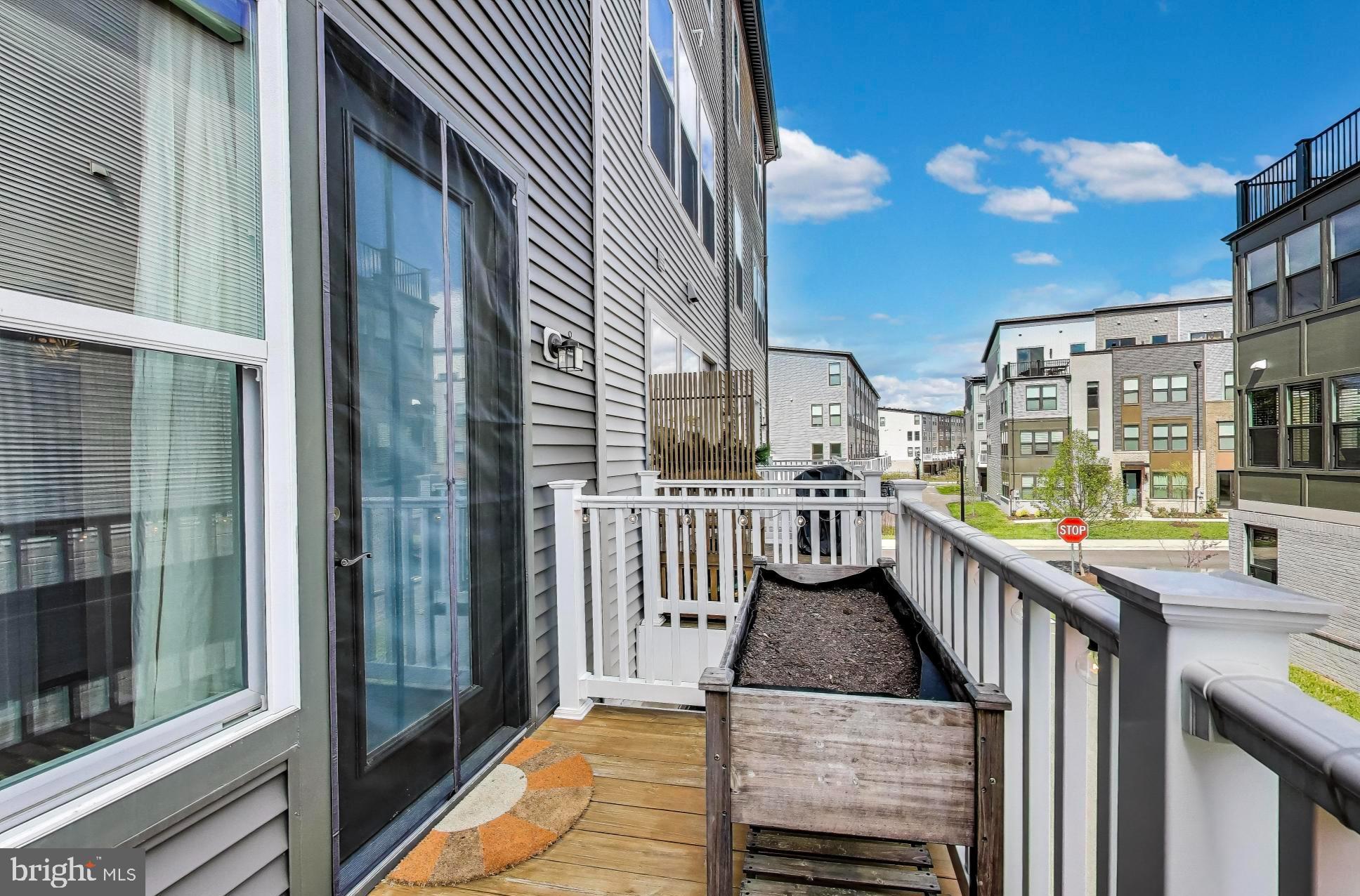 2509 RIVER TERRACE RD