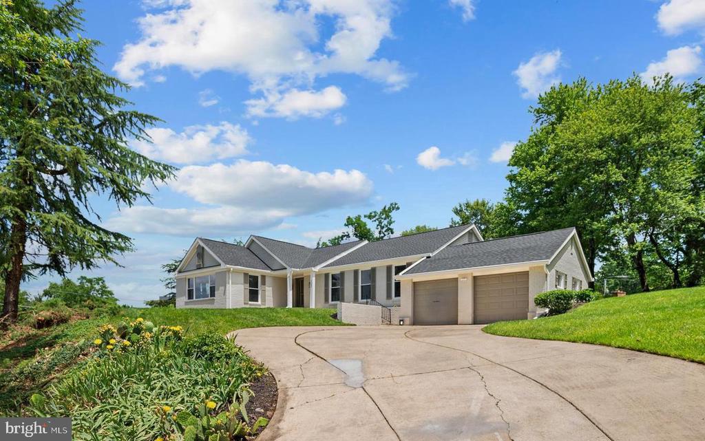 8200 CLAY DR