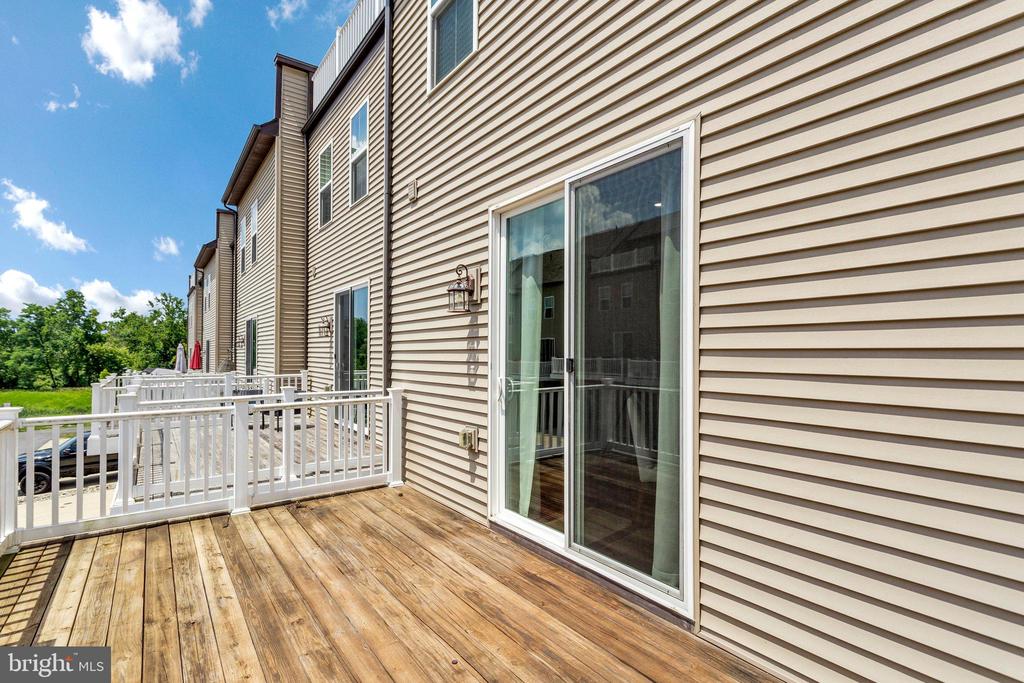 128 Albany Pl