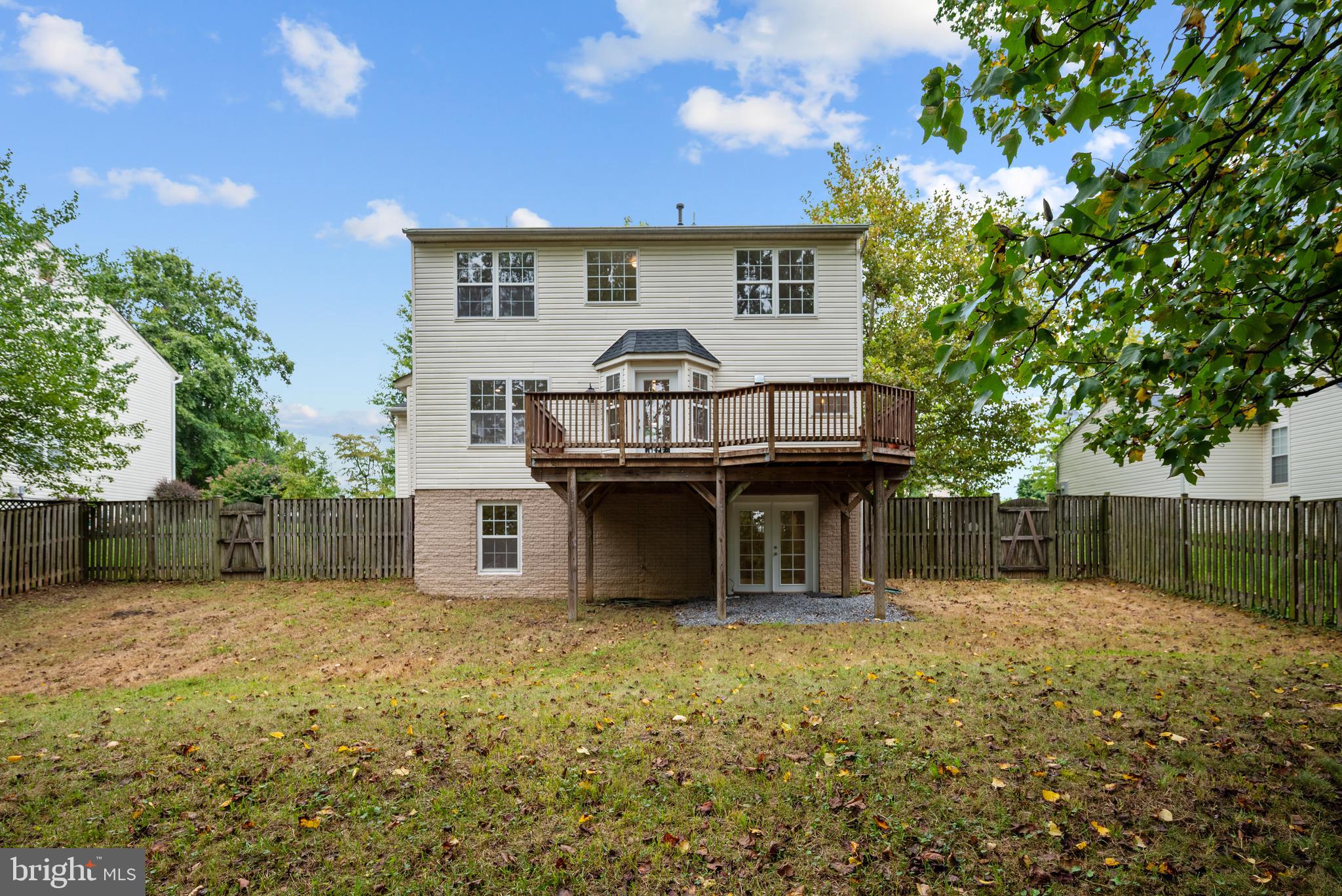8407 HILLVIEW