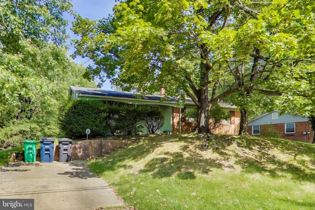 4210 CARRIAGE DRIVE