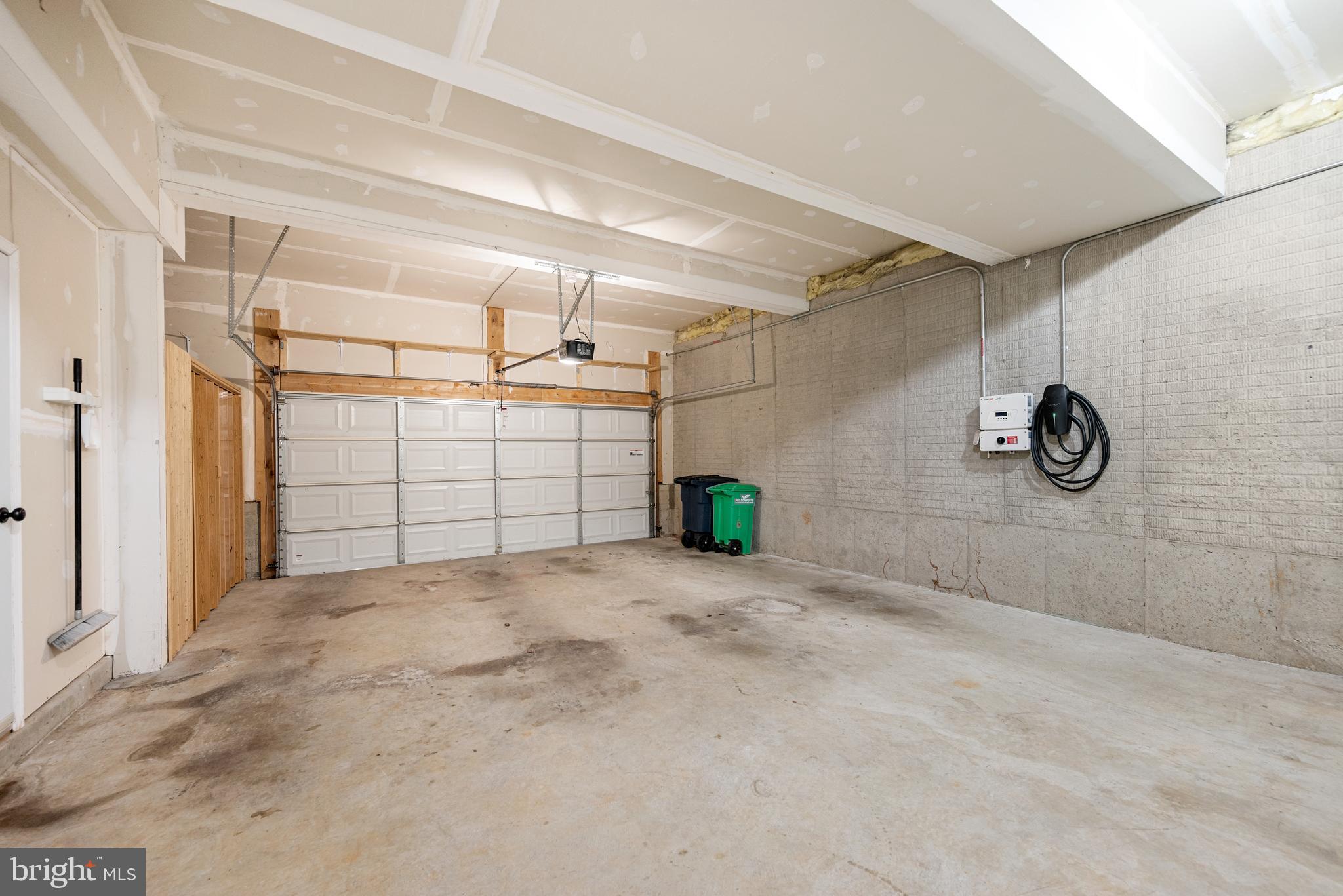 2703 LUCAS RUN WAY