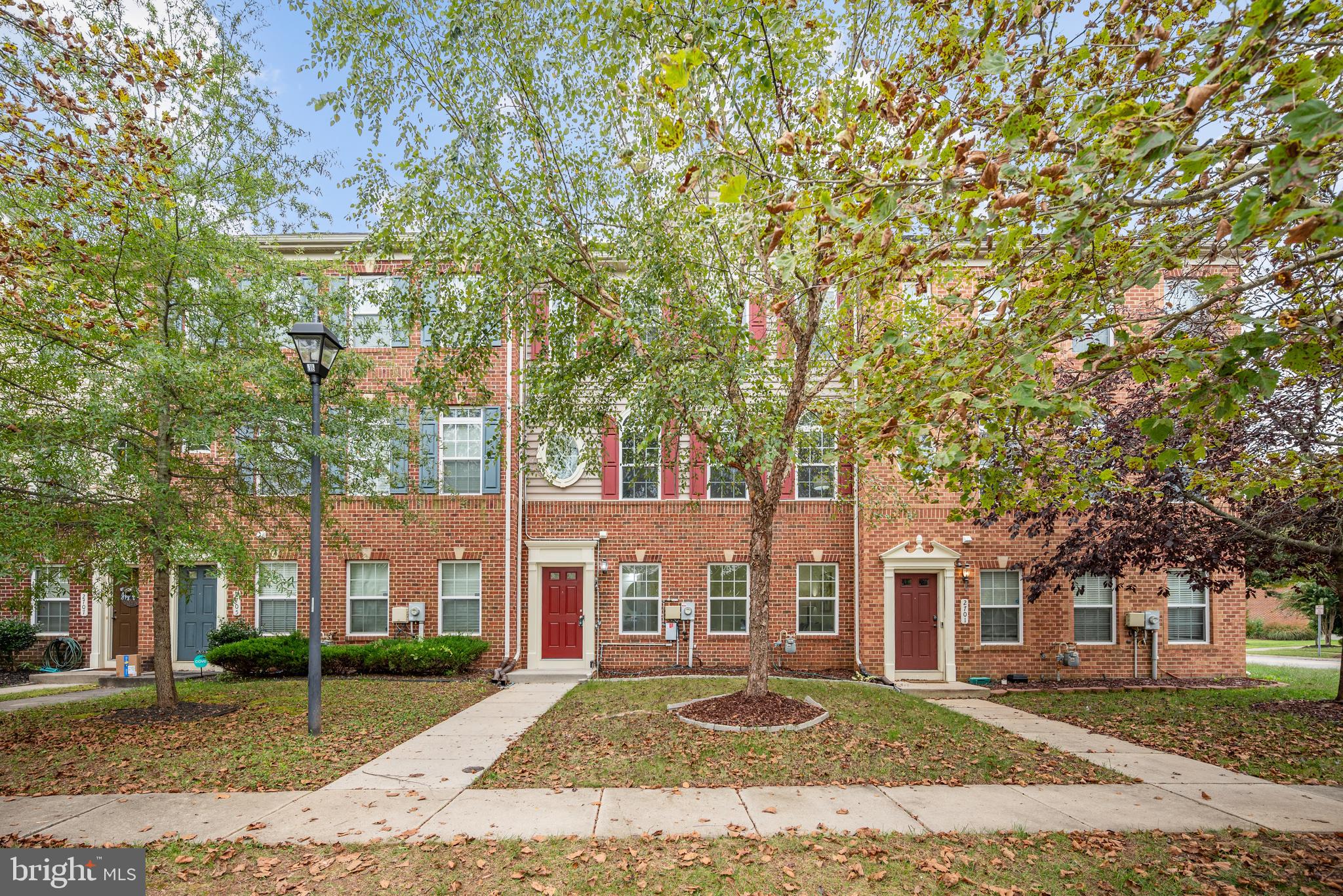 2703 LUCAS RUN WAY