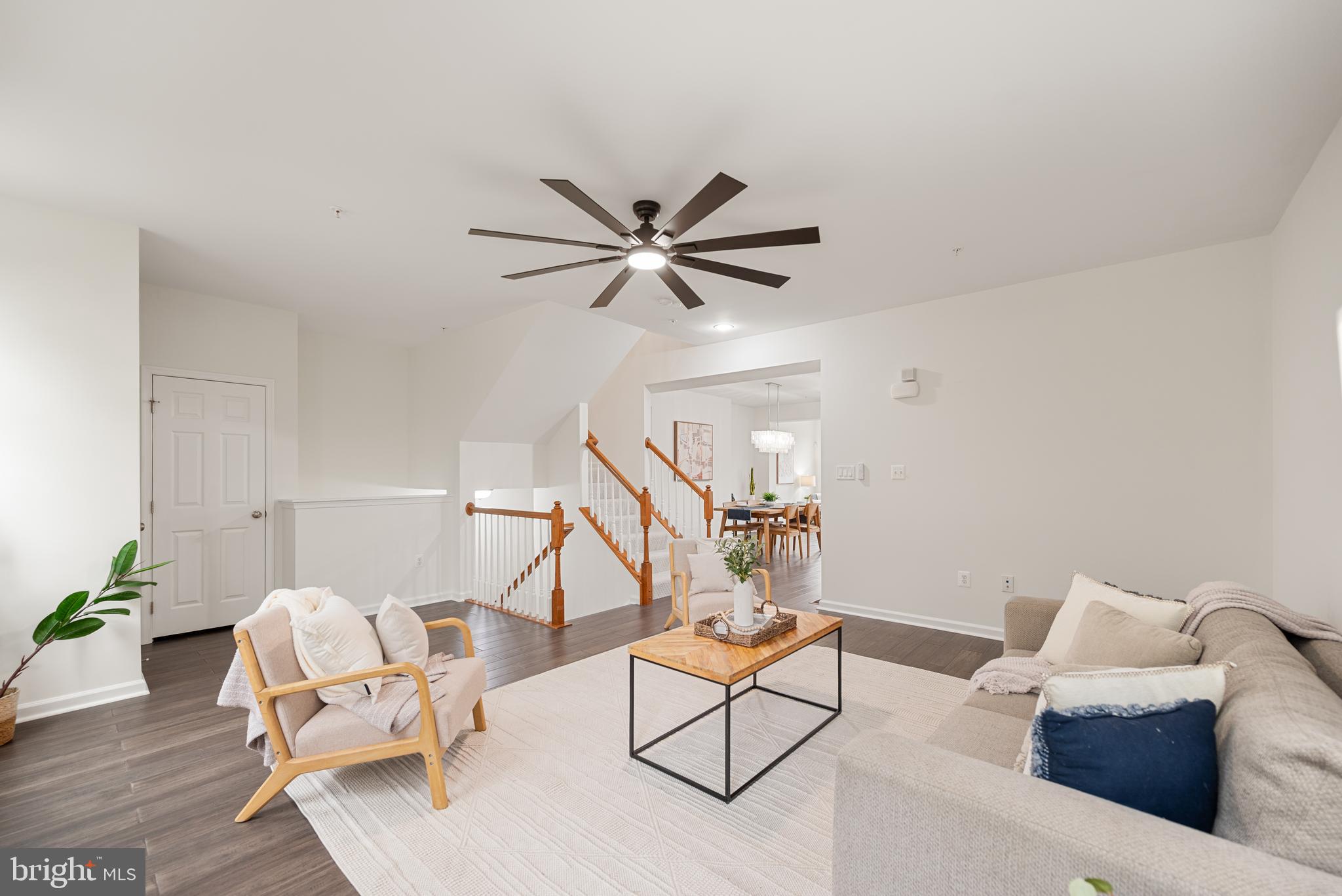 2703 LUCAS RUN WAY