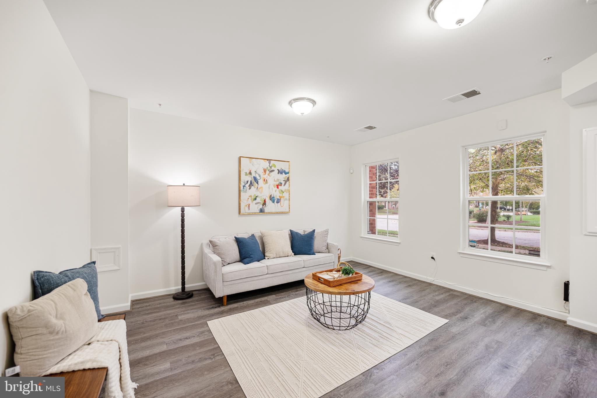 2703 LUCAS RUN WAY