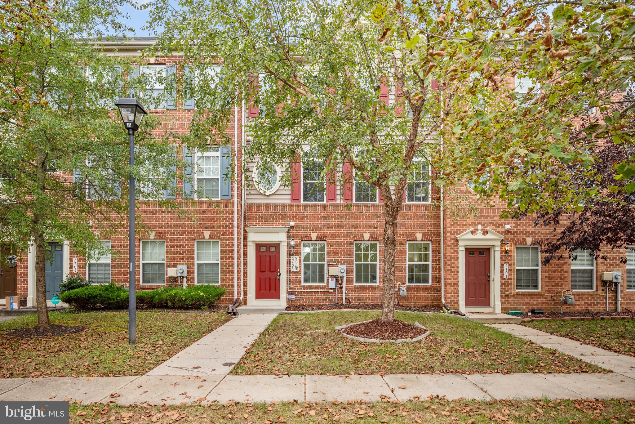 2703 LUCAS RUN WAY