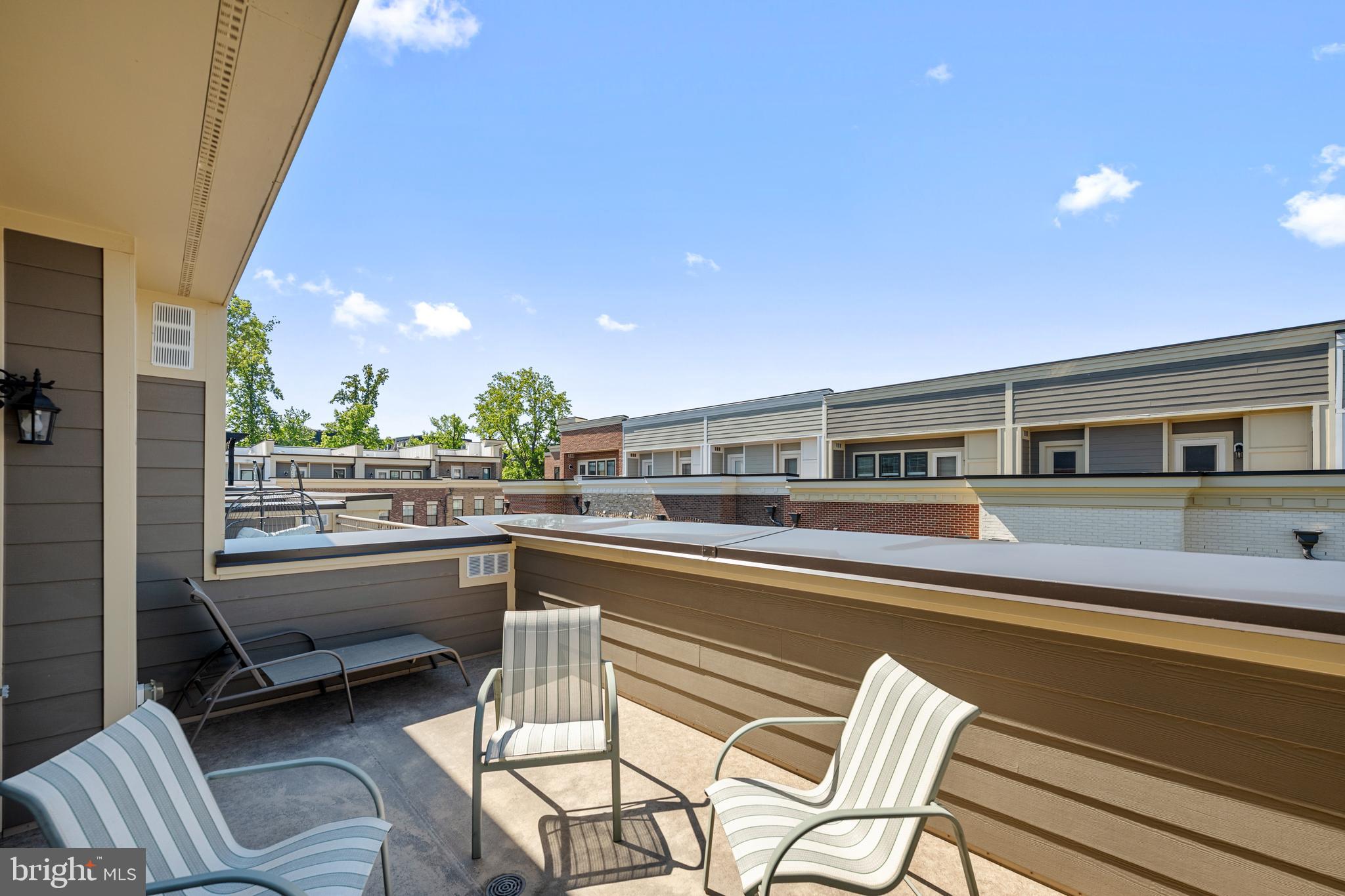 507 SILVER CLIPPER LANE