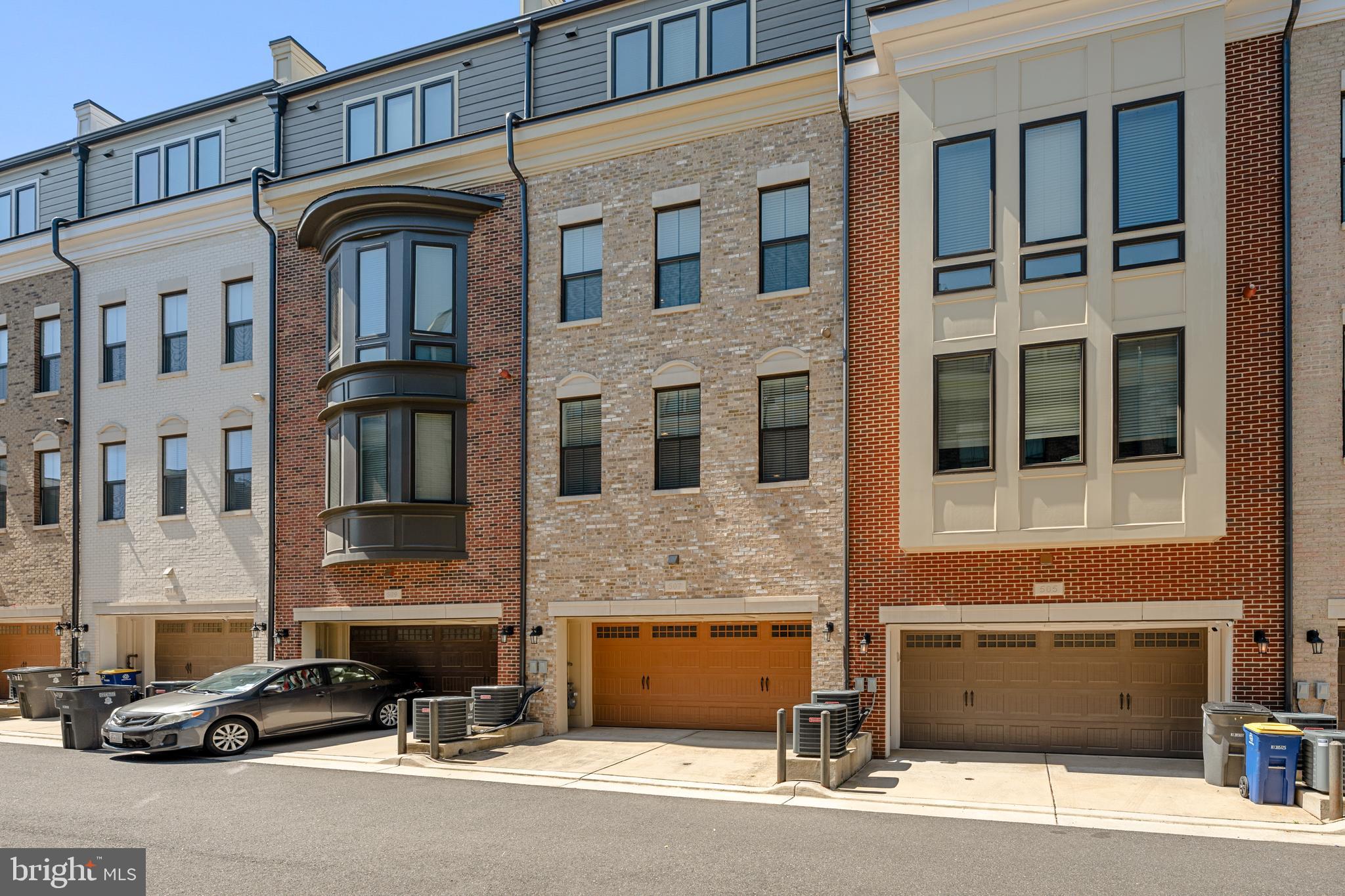 507 SILVER CLIPPER LANE