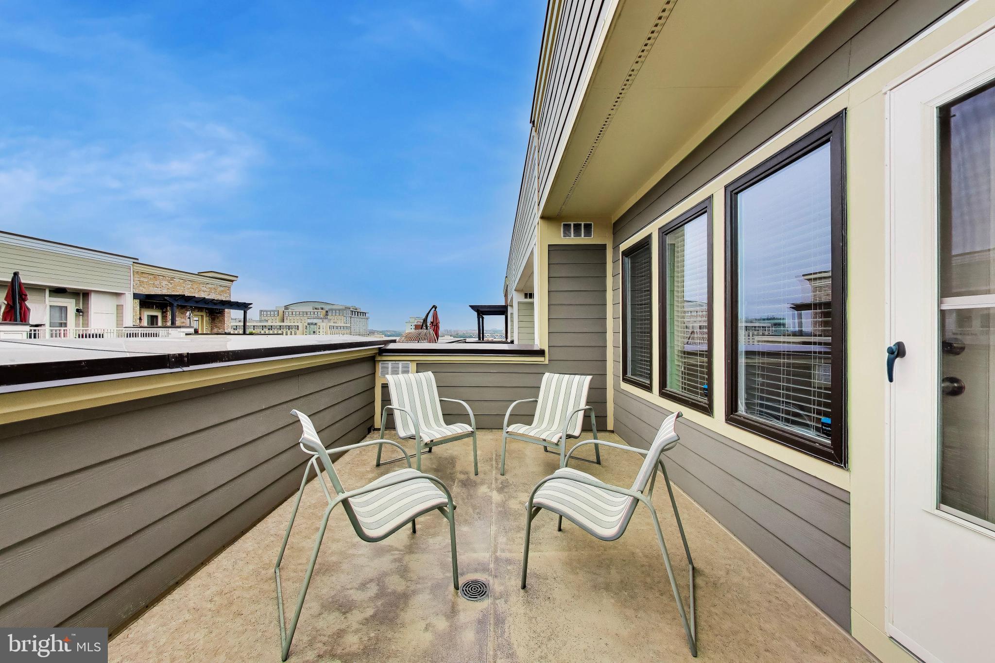 507 SILVER CLIPPER LANE