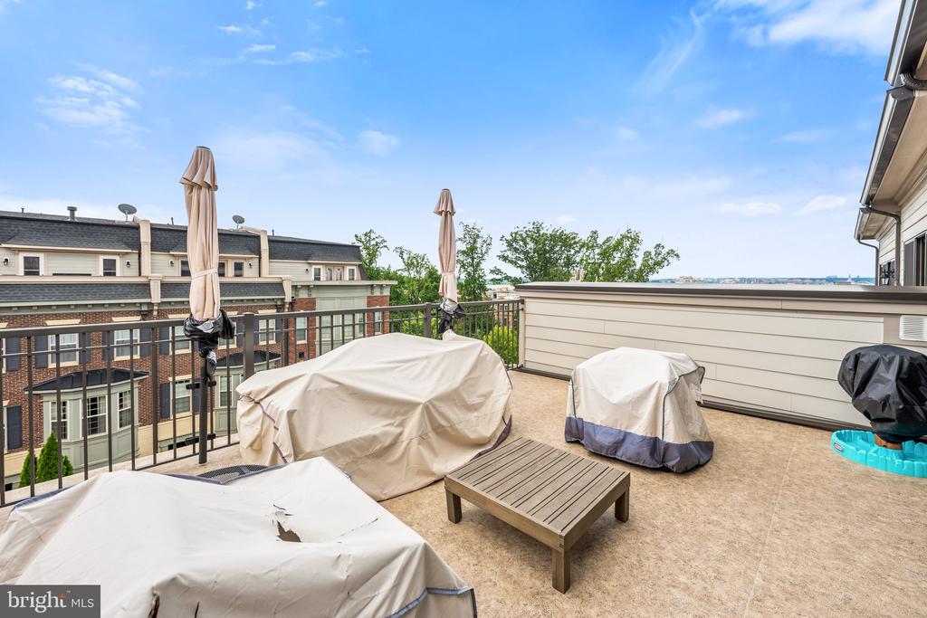 605 SKIFF WAY