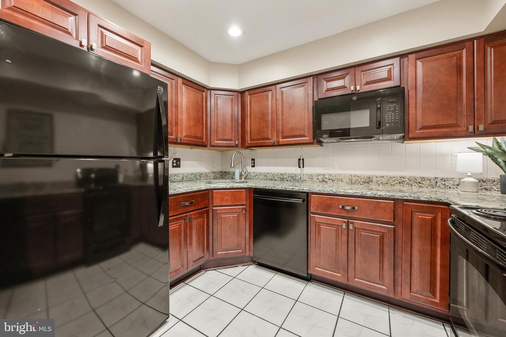8682 DEVON HILLS DRIVE