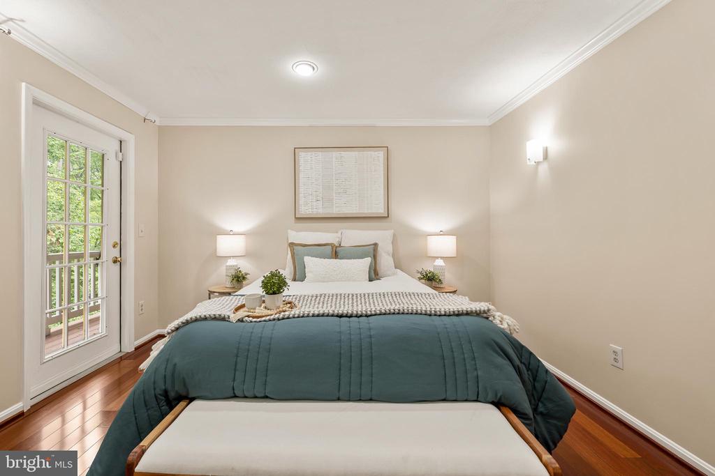 8682 DEVON HILLS DRIVE