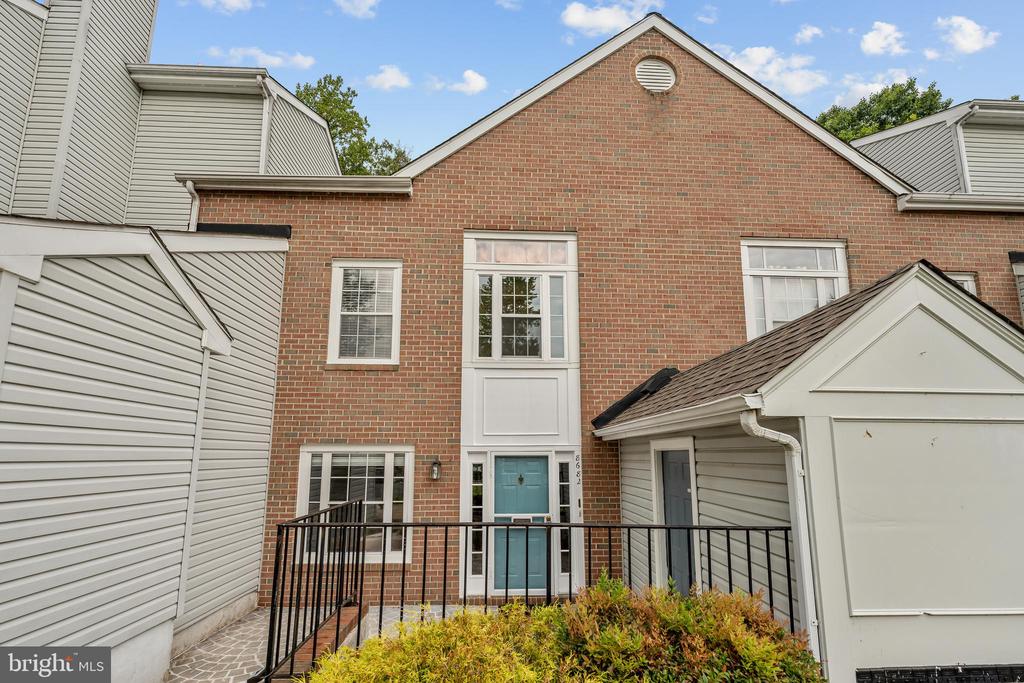 8682 DEVON HILLS DRIVE