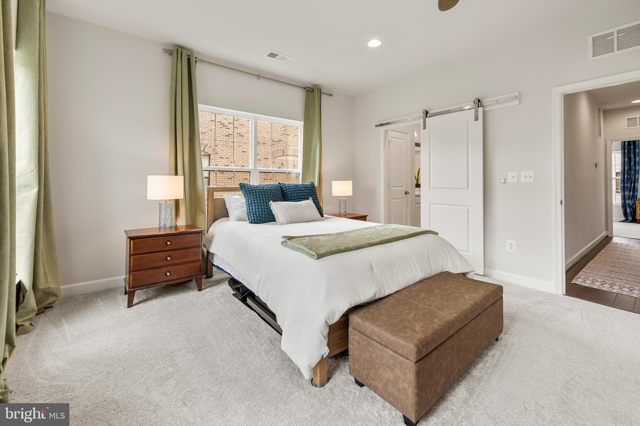 611 SKIFF WAY 621