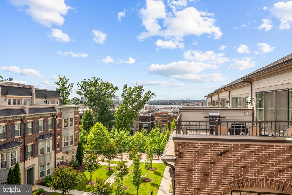 611 SKIFF WAY 621