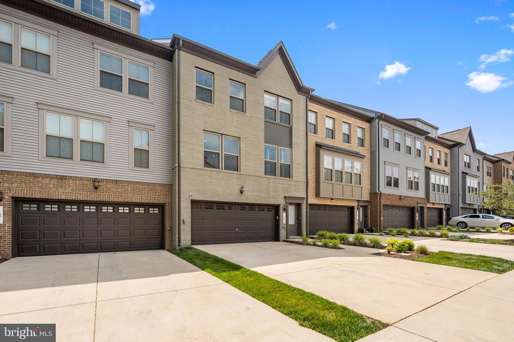 4 ALBANY PLACE