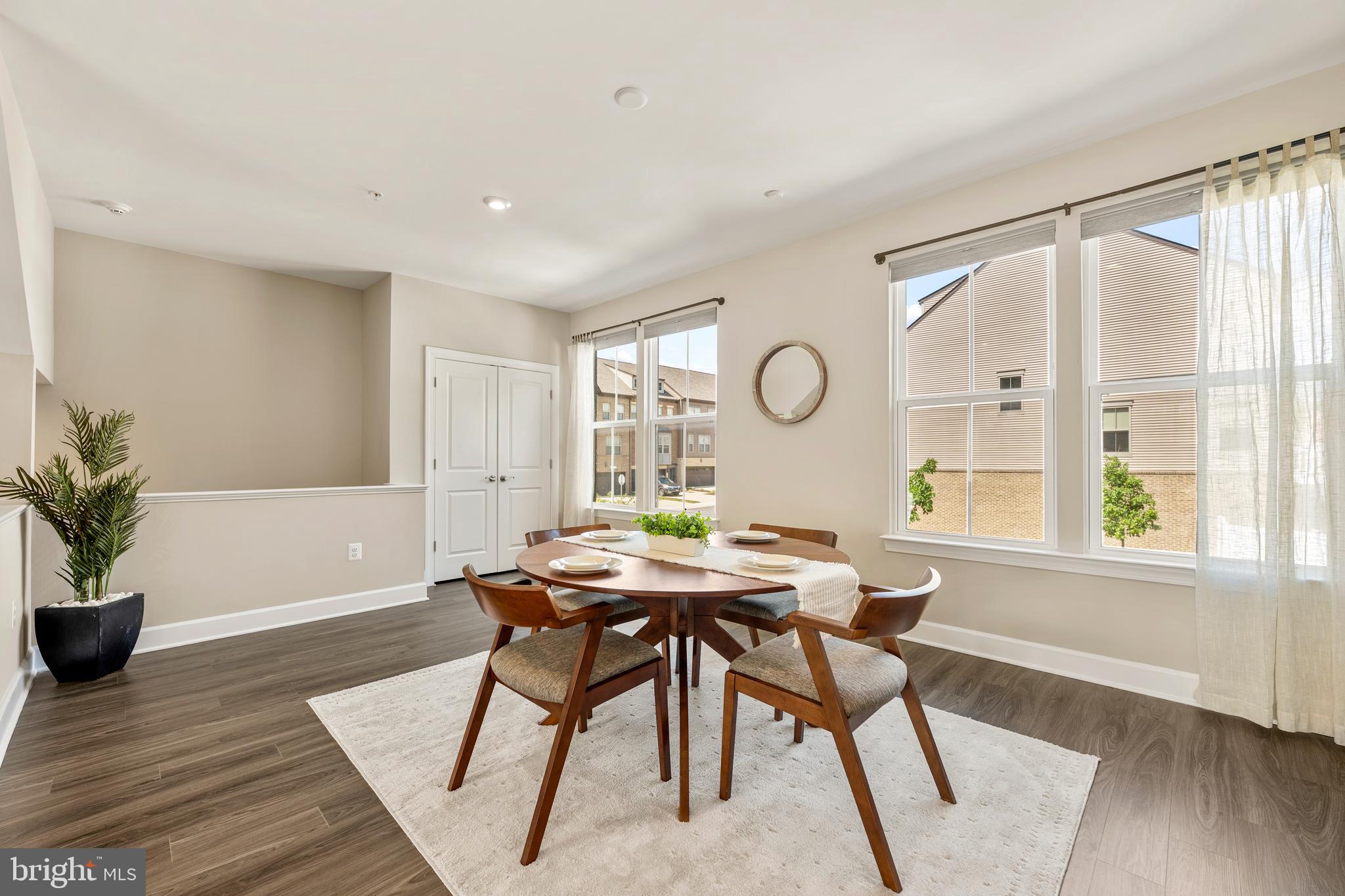 4 ALBANY PLACE