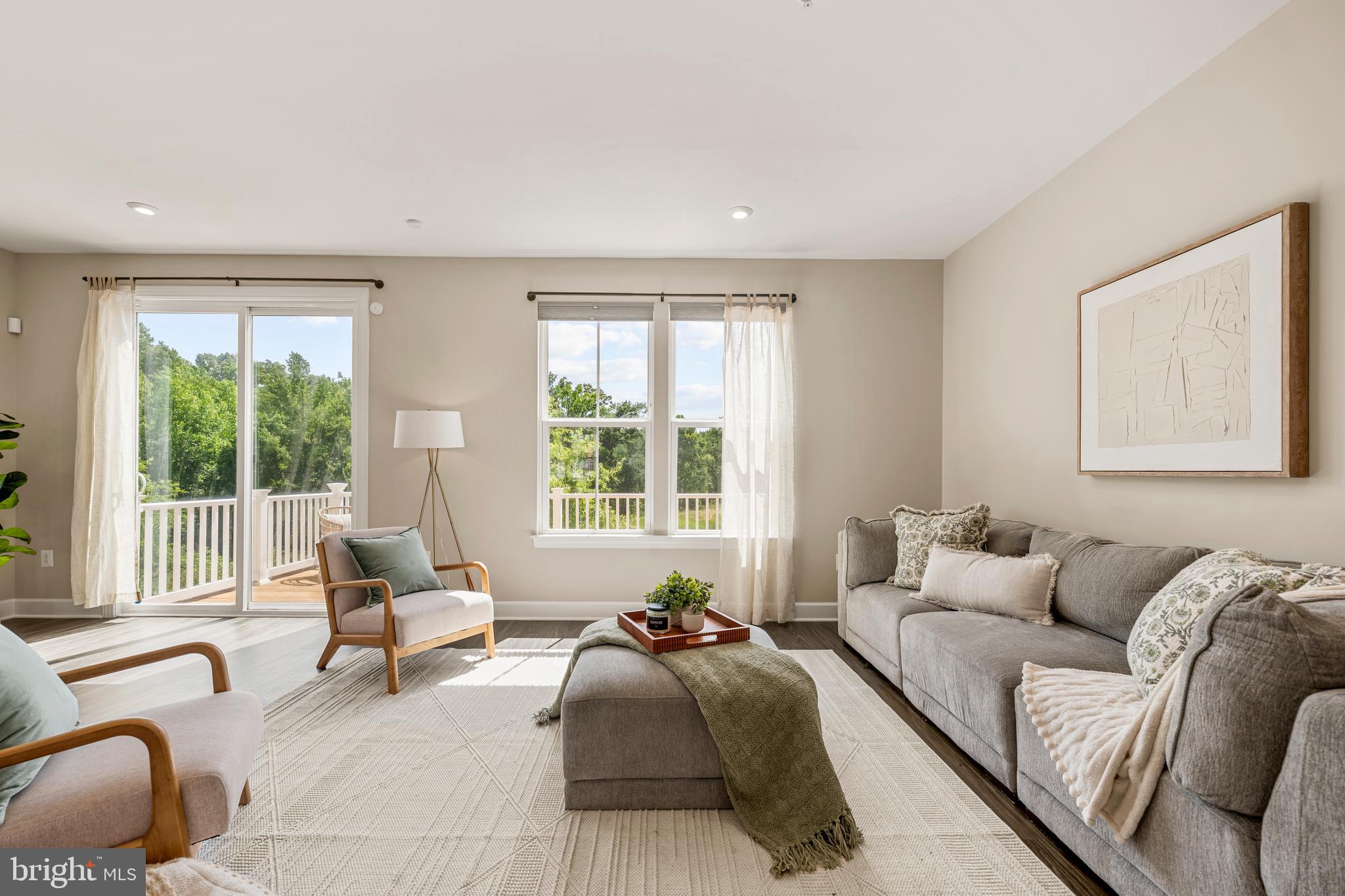 4 ALBANY PLACE