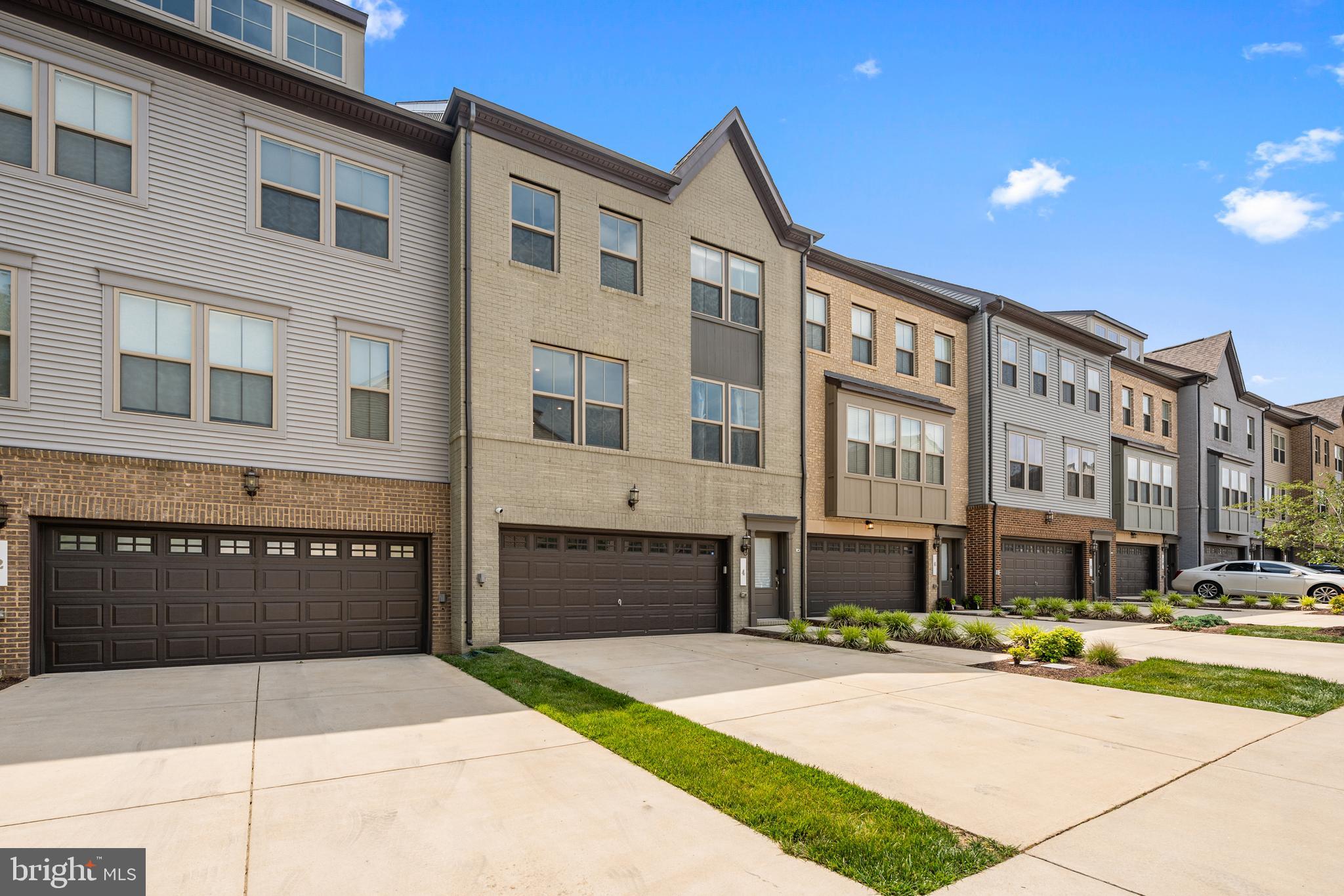4 ALBANY PLACE