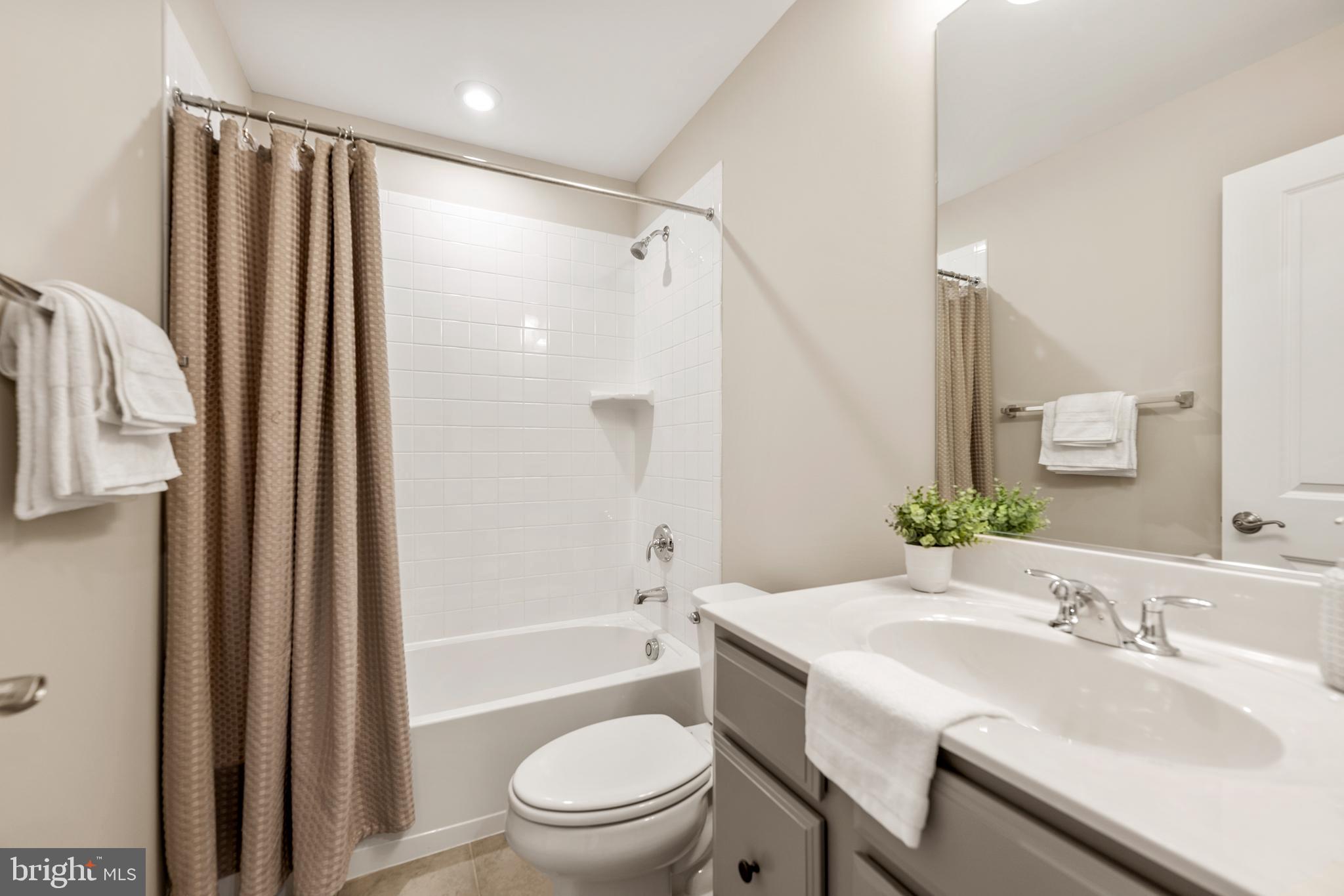 4 ALBANY PLACE