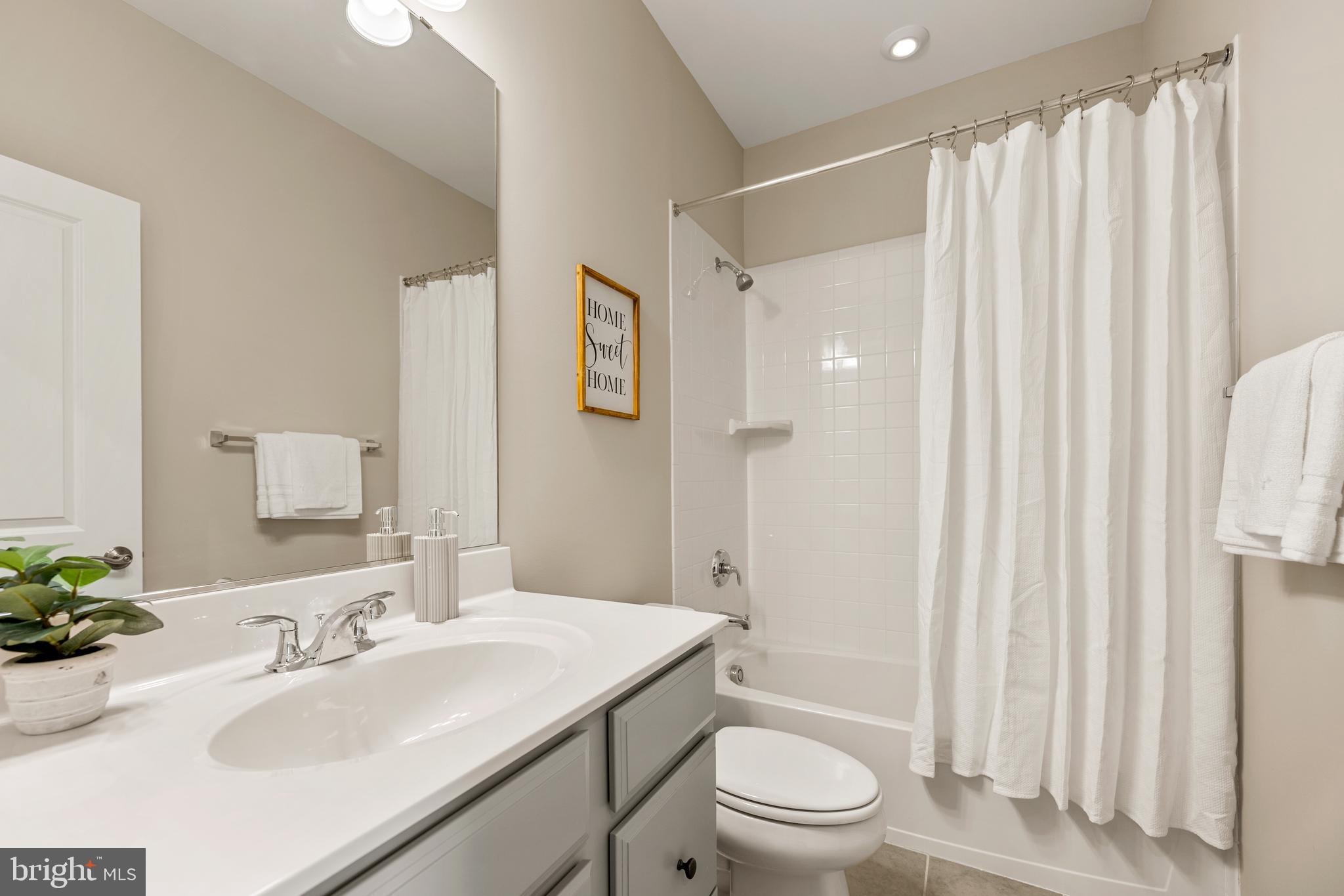 4 ALBANY PLACE