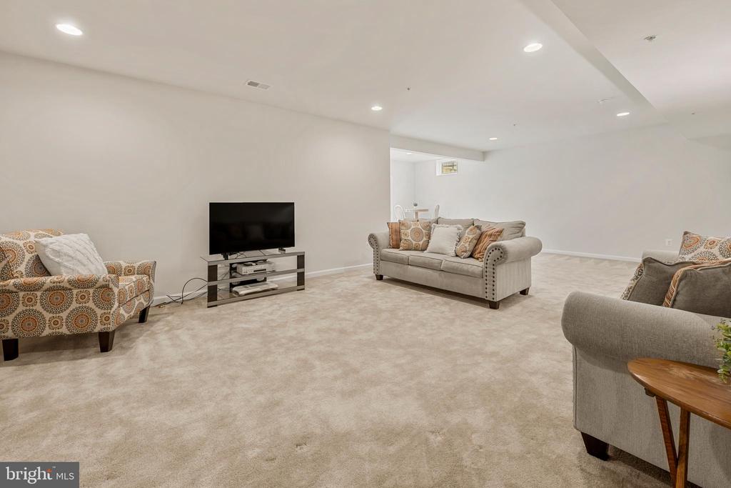 12605 BROUGHTON BLUFF