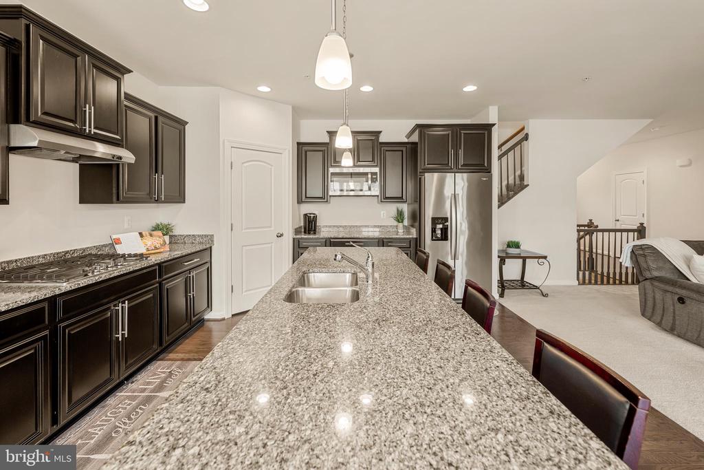 12605 BROUGHTON BLUFF