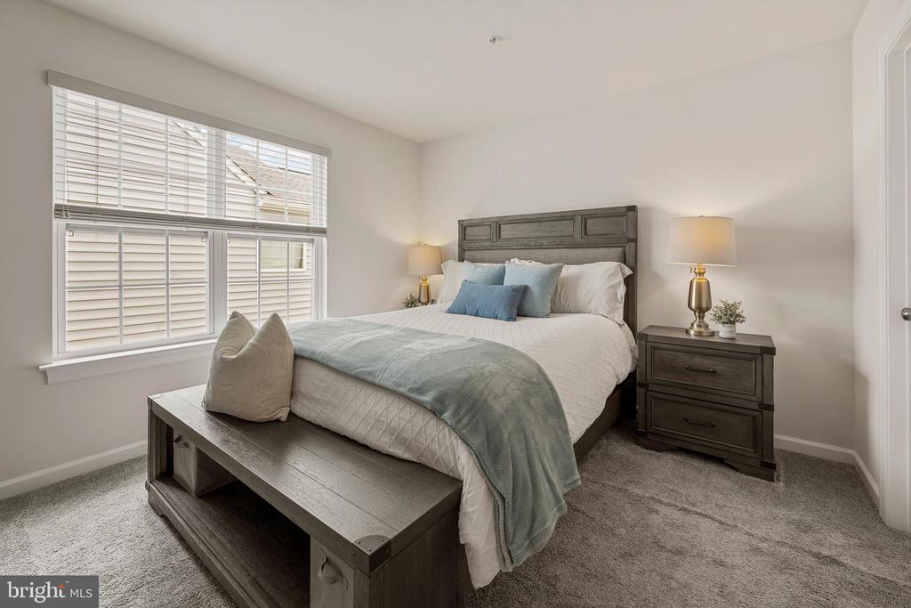 12605 BROUGHTON BLUFF