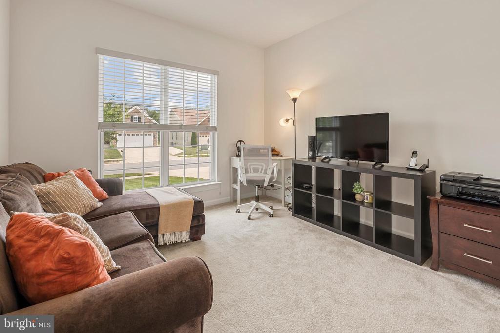 12605 BROUGHTON BLUFF