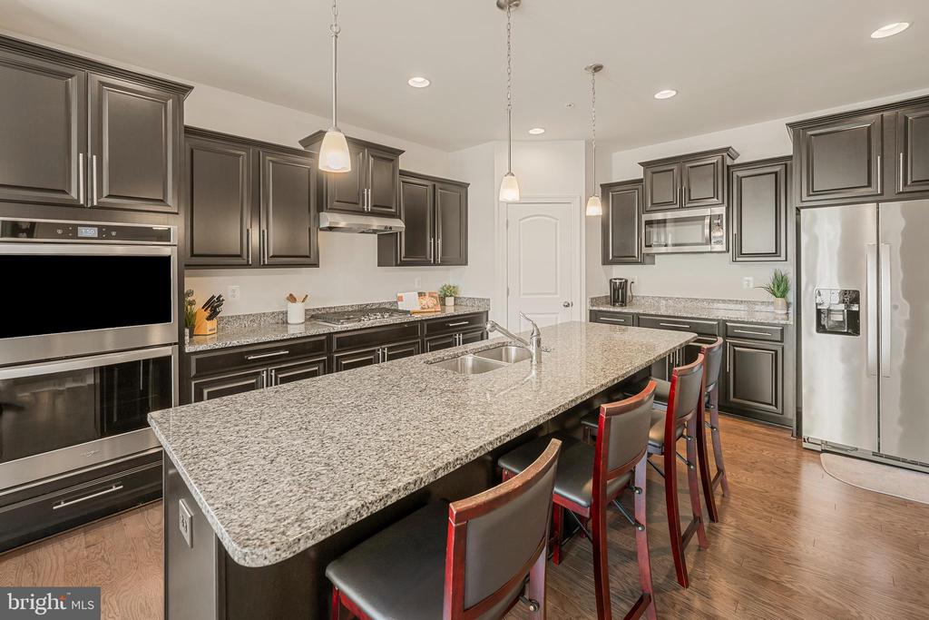 12605 BROUGHTON BLUFF