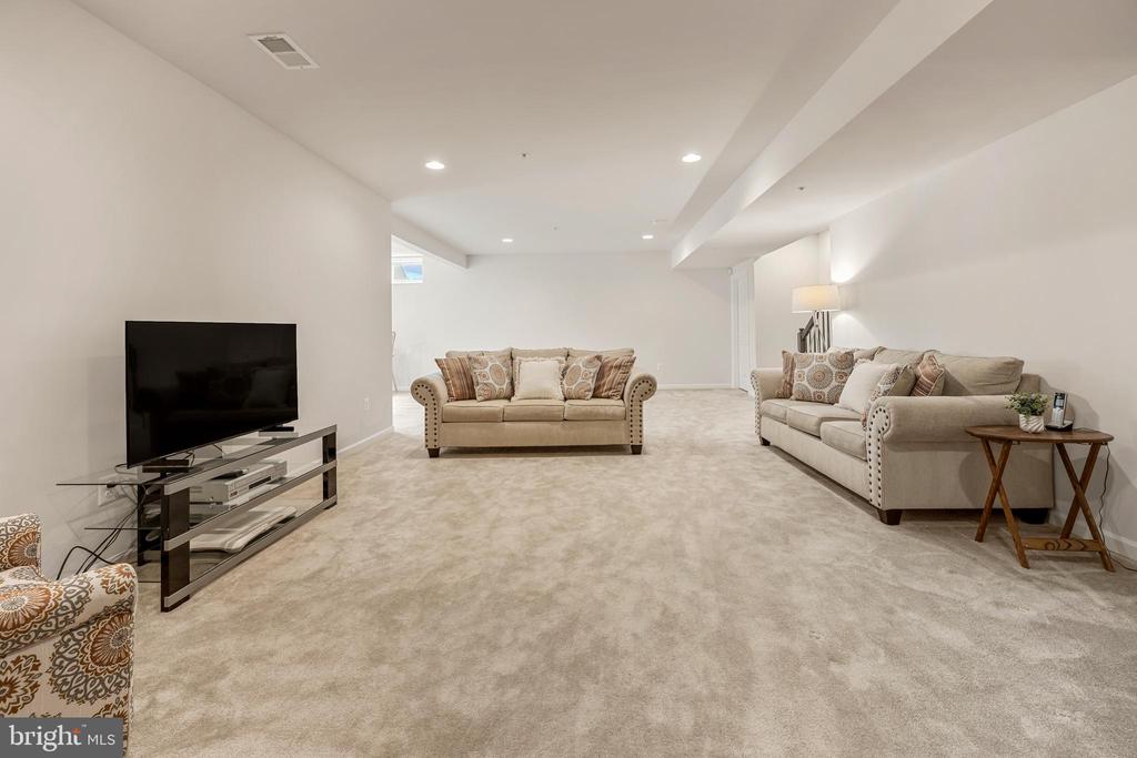 12605 BROUGHTON BLUFF