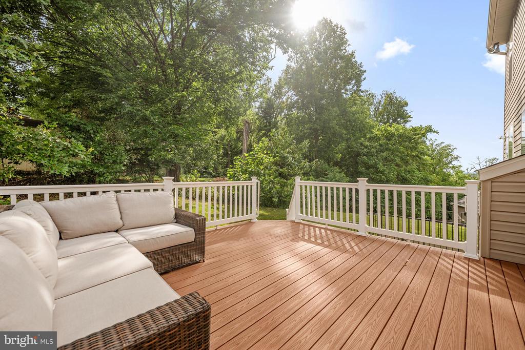406 BRICKER DRIVE