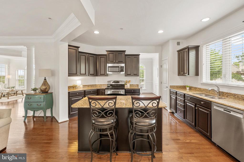 406 BRICKER DRIVE