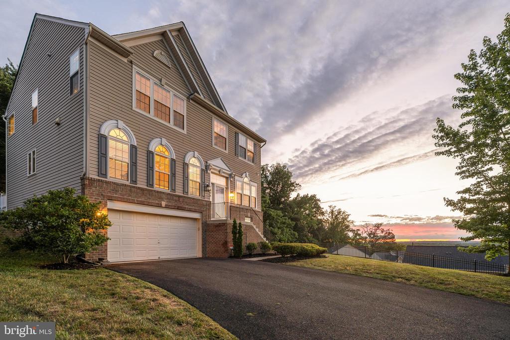 406 BRICKER DRIVE