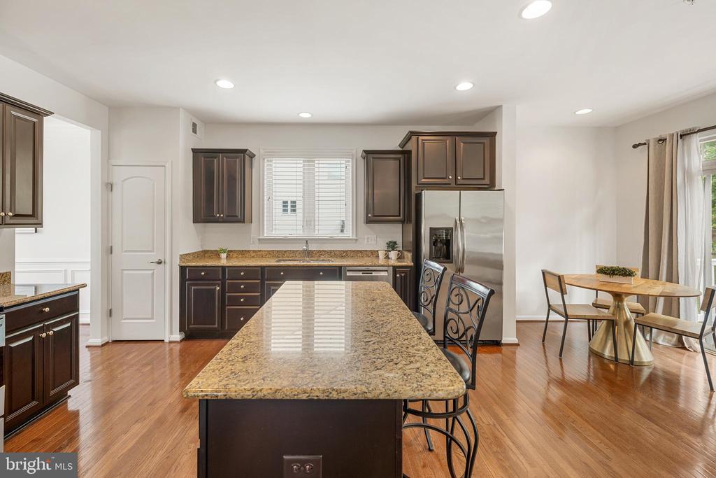 406 BRICKER DRIVE