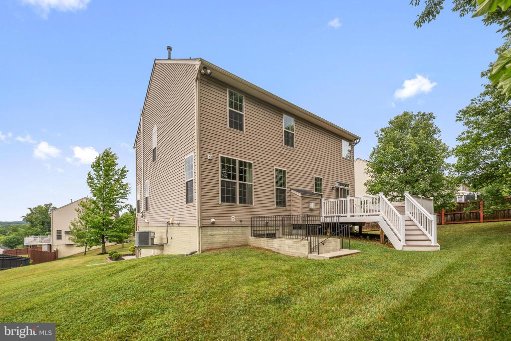 406 BRICKER DRIVE