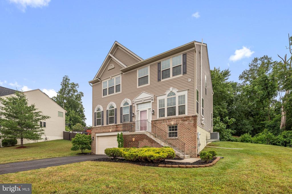 406 BRICKER DRIVE