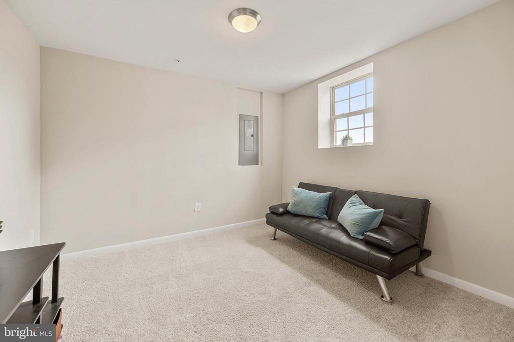 406 BRICKER DRIVE