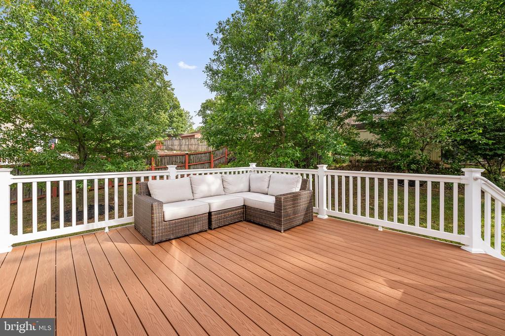 406 BRICKER DRIVE