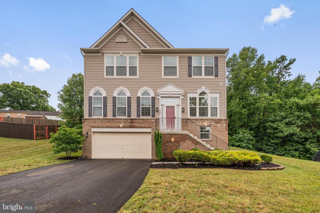 406 BRICKER DRIVE