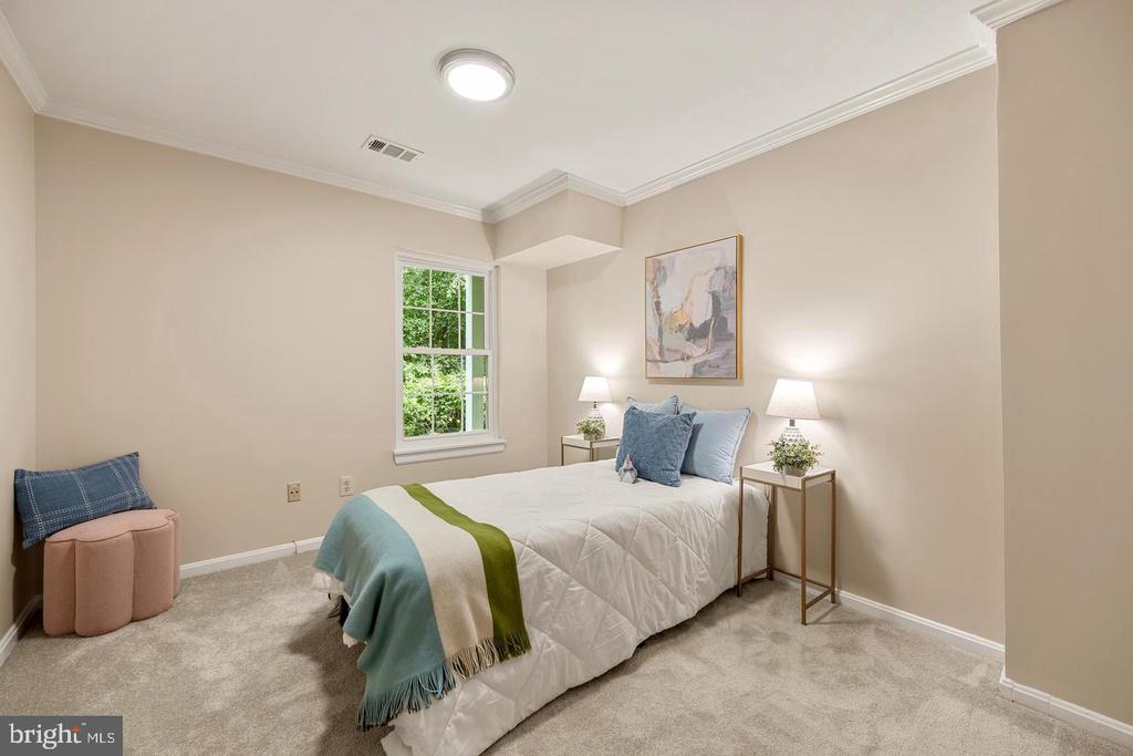 8682 DEVON HILLS DRIVE