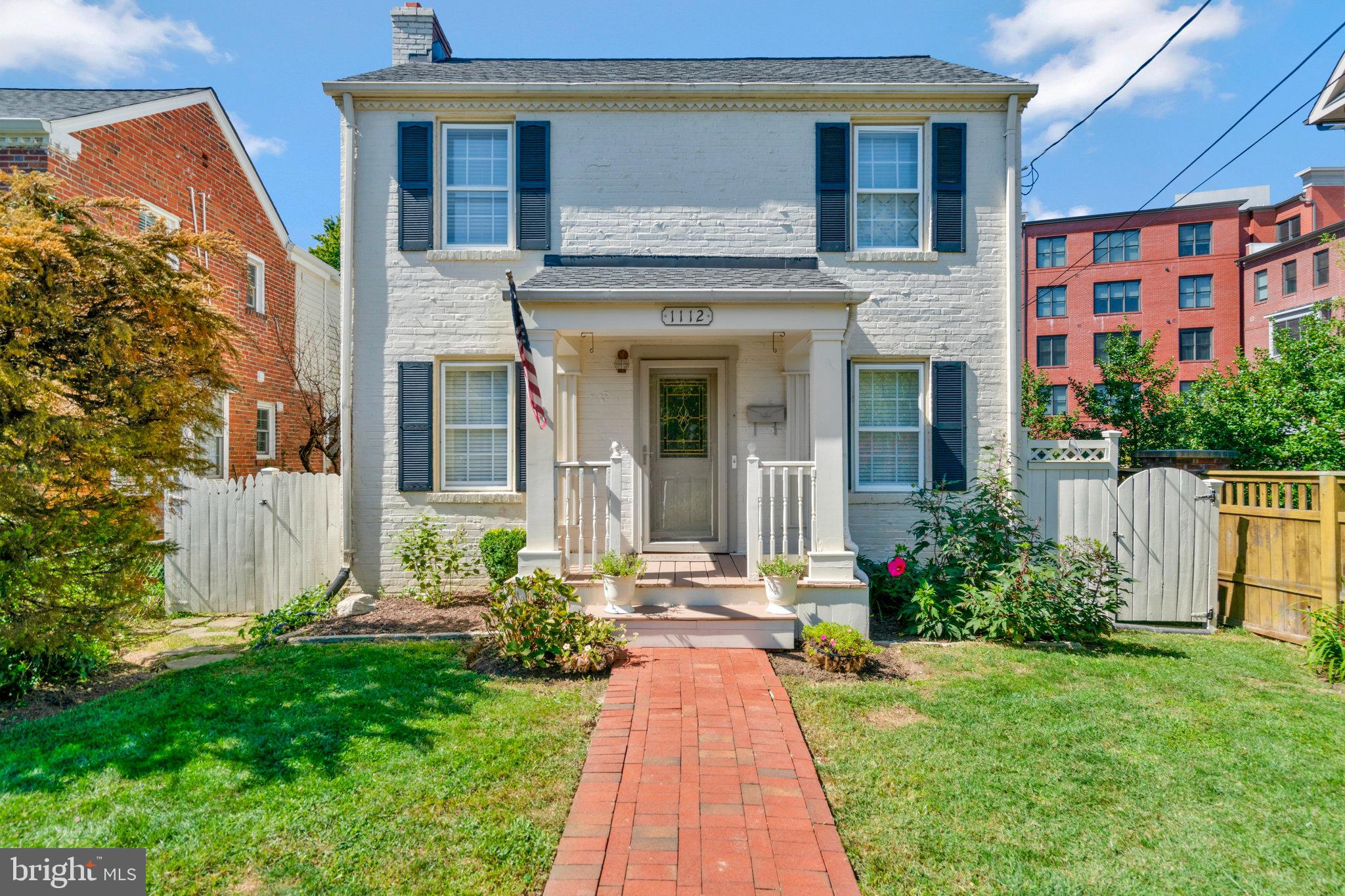 1112 S Edgewood St