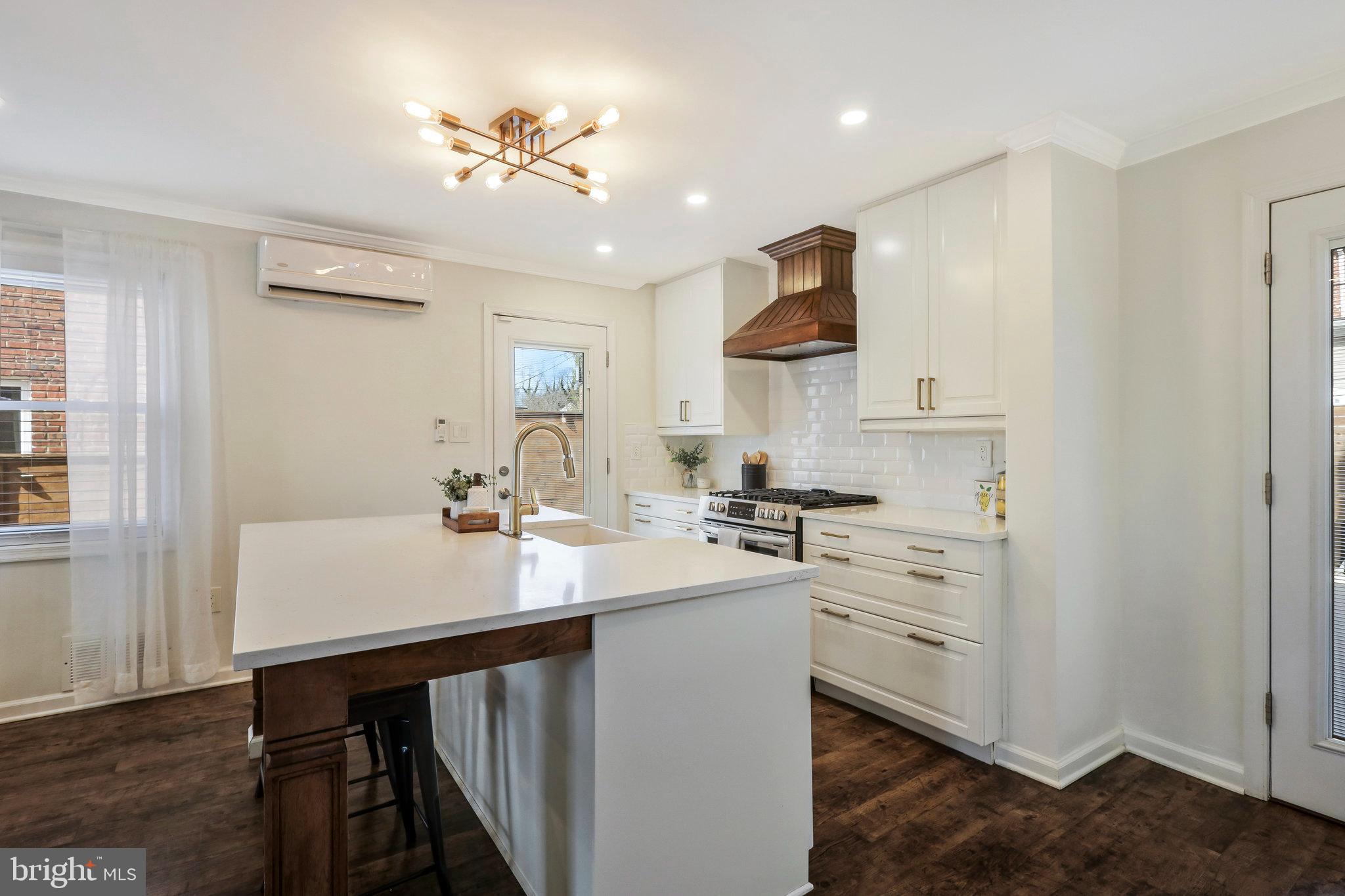 2031 20th Road N
