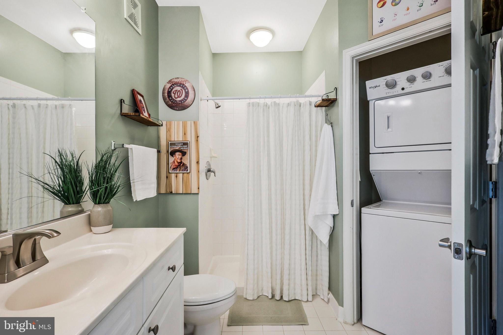 801 S Greenbrier St #413